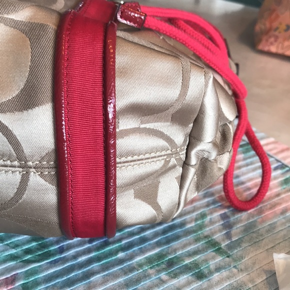 Coach Signature Tan Shoulder Bag with red trim! In EUC, NO spots anywhere ❤️ - Picture 9 of 15